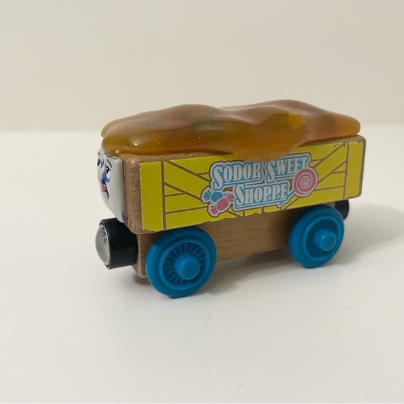 Thomas & Friends Wooden Caramel Car Train Sodor Sweet Shoppe - Picture 1 of 12
